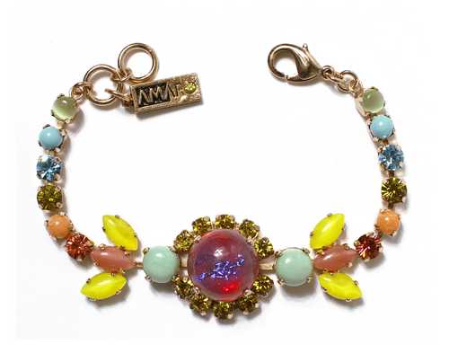 Bracelet with flower-shaped central element