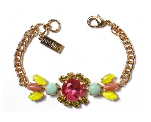 Colorful bracelet with flower-shaped central element