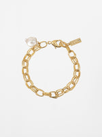 Maris bracelet - a classic bracelet with a presence with a small natural pearl pendant