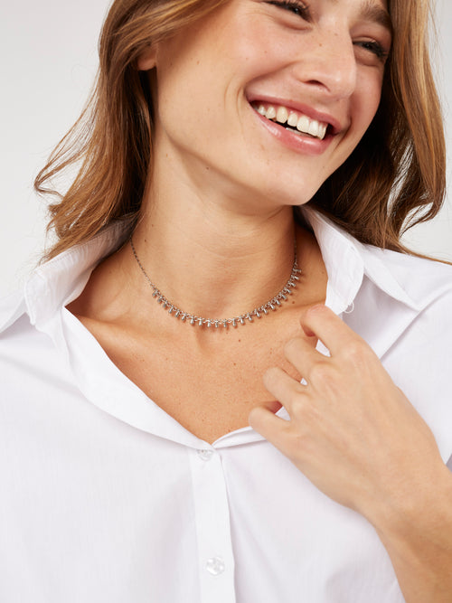 Nicki necklace - a delicate chain combined with falling silver ingots. The chain is plated with high quality silver plating.