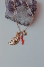 Cosmic sky chain